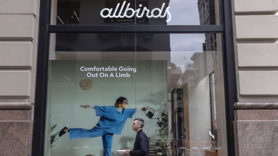 Allbirds转型：从服装到AI计算基础设施