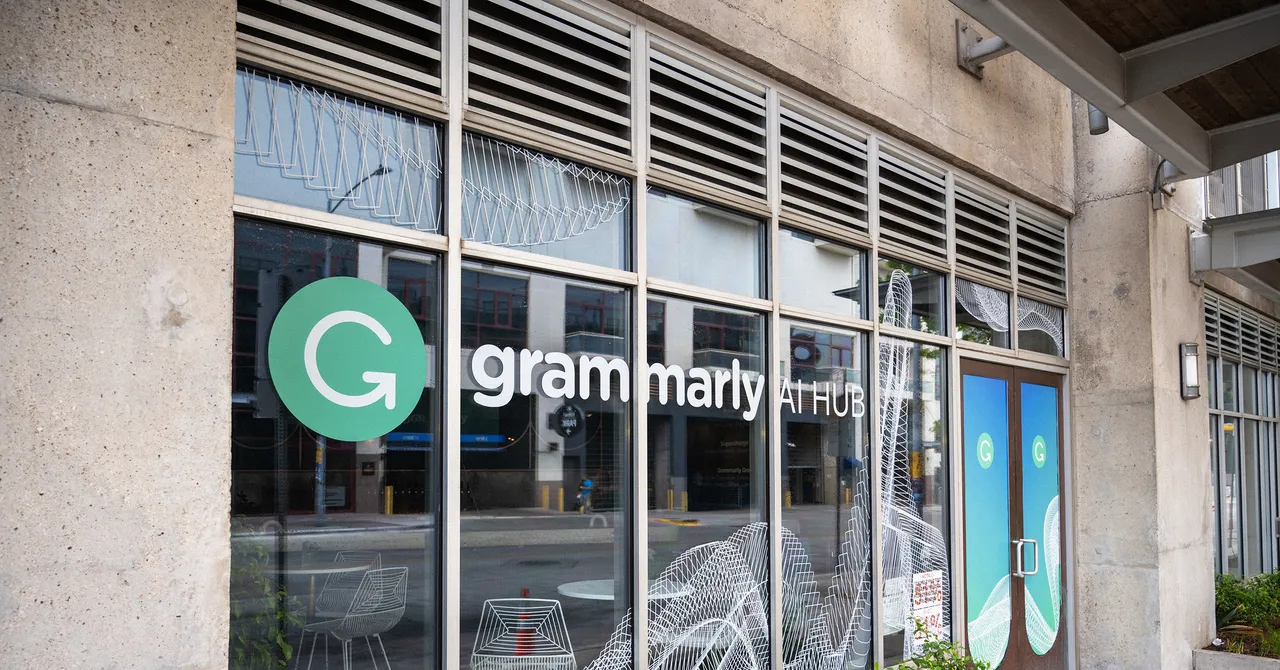 Grammarly AI“复活”大师点评你的写作，死活不论