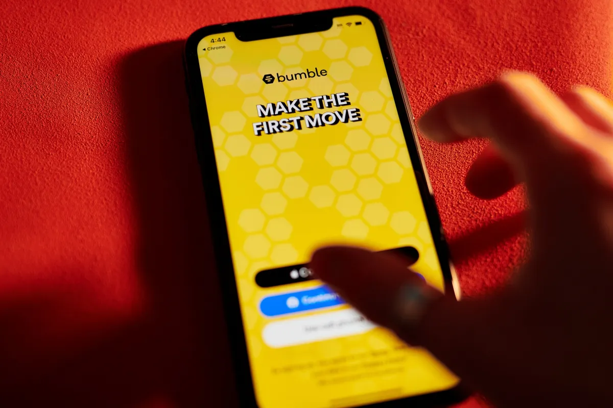 Bumble 推出 AI 照片反馈与个人资料指导工具