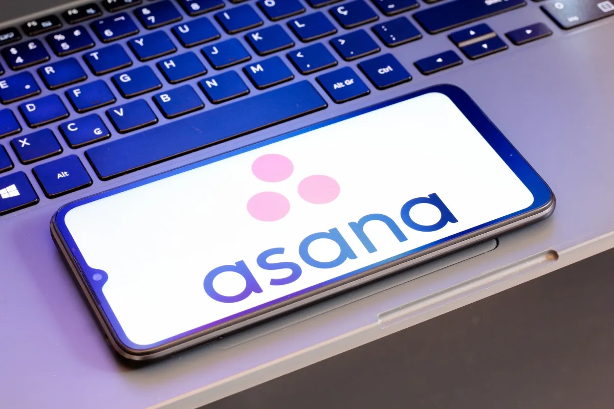 Asana收购无代码AI智能体构建平台StackAI