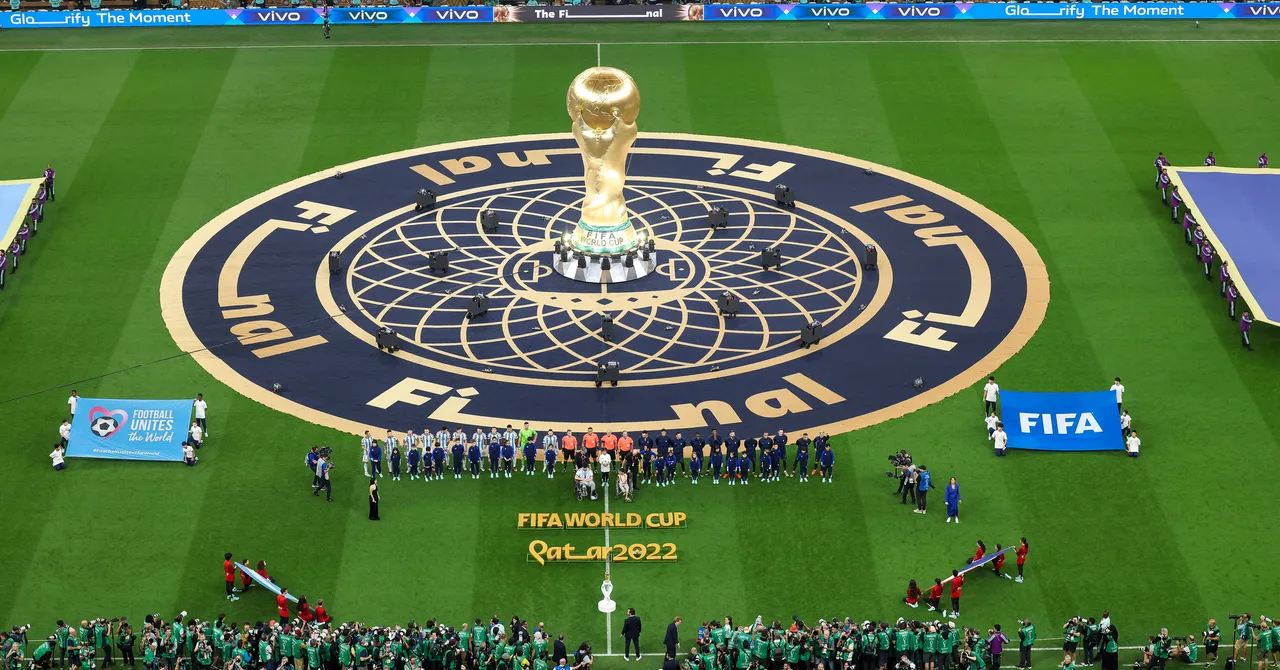 卡塔尔：FIFA的足球科技试验场