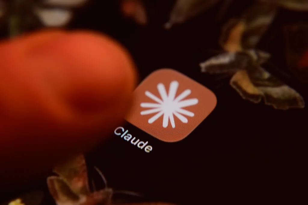 Claude水印功能引众怒：用户担心上班上学被抓包