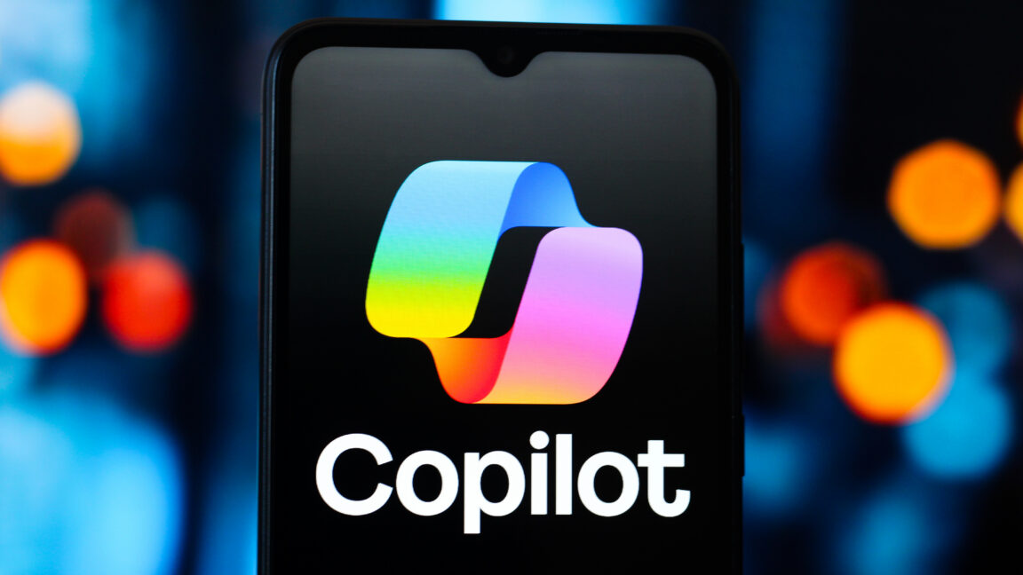 微软Copilot曝严重漏洞：隐藏参数可被利用窃取密码