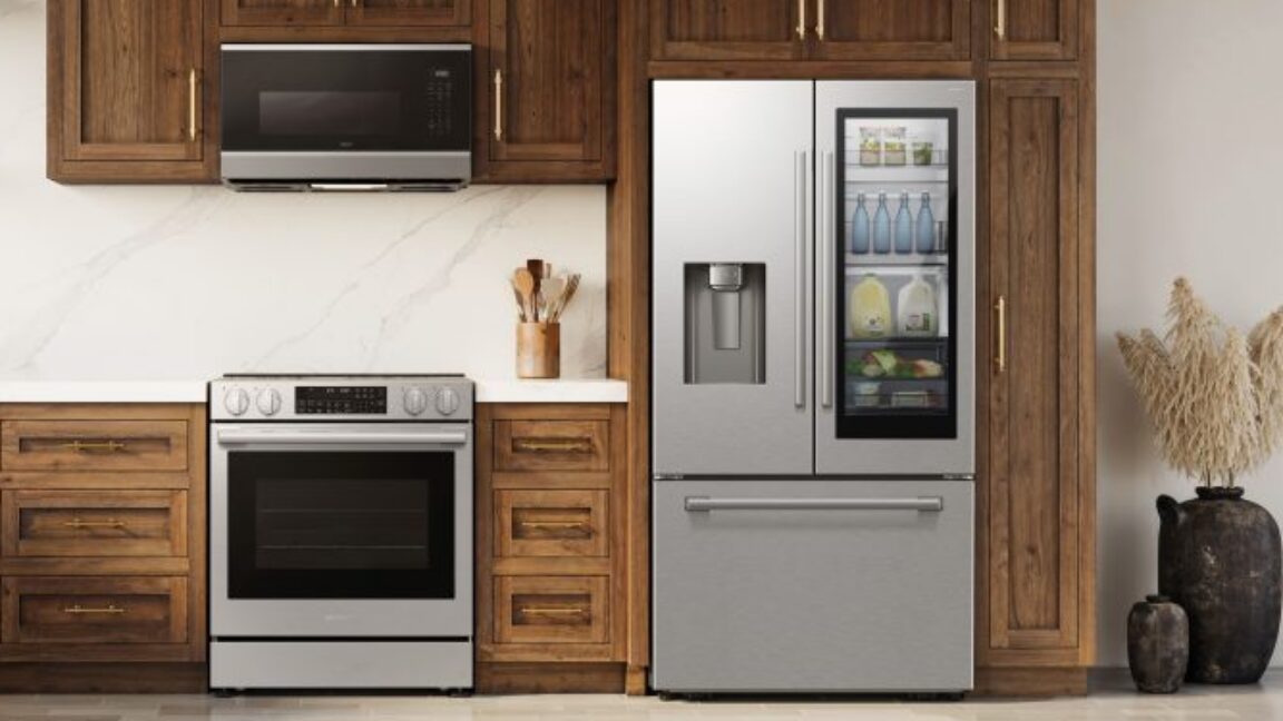 Owners mourn spoiled food after firmware update bricks Samsung smart fridges